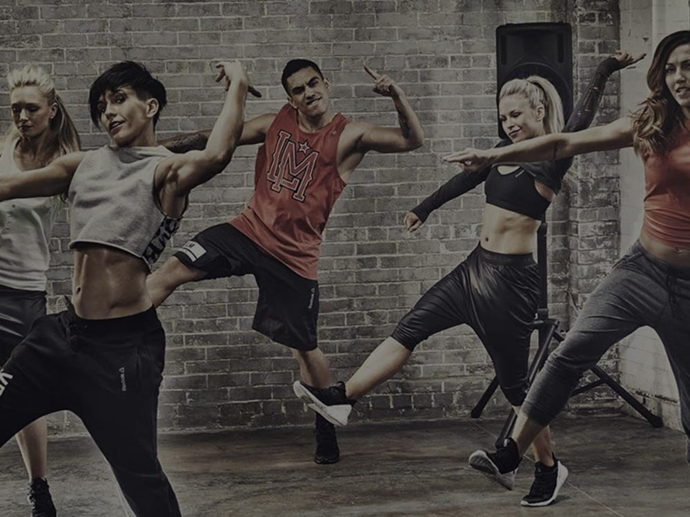 ‘shake it off’ fits almost too perfectly with aerobic dance video